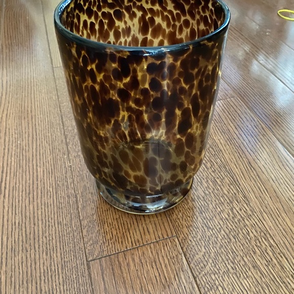 Vase - Picture 2 of 4